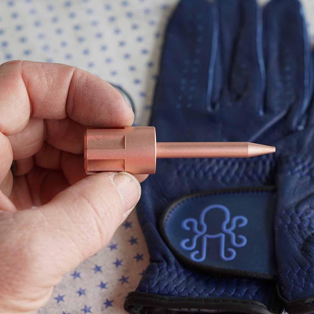 Revolver Single Prong Divot Tool - Copper