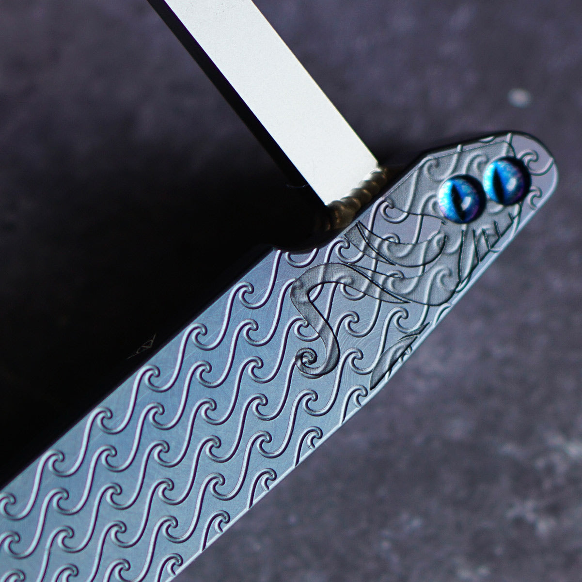 4.0 Bourne Putter - Blued Carbon Steel Koi with $100 Bill Inlay